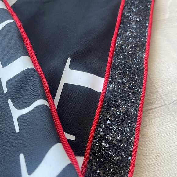 Medium size track pants best sale